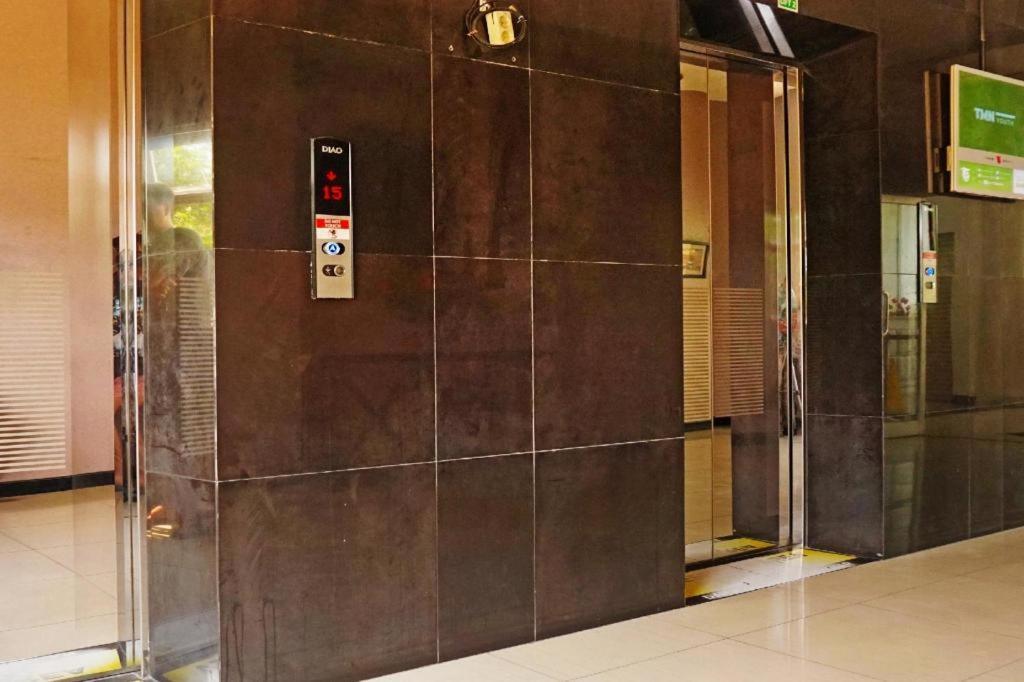 Oyo 91593 San San Rooms Apartment Gunung Putri Square Gunungputri Exterior photo