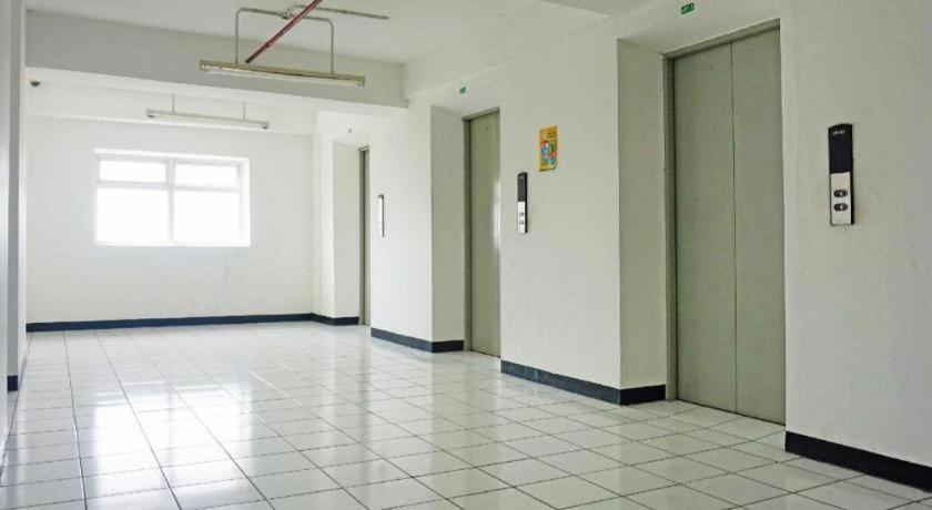 Oyo 91593 San San Rooms Apartment Gunung Putri Square Gunungputri Exterior photo